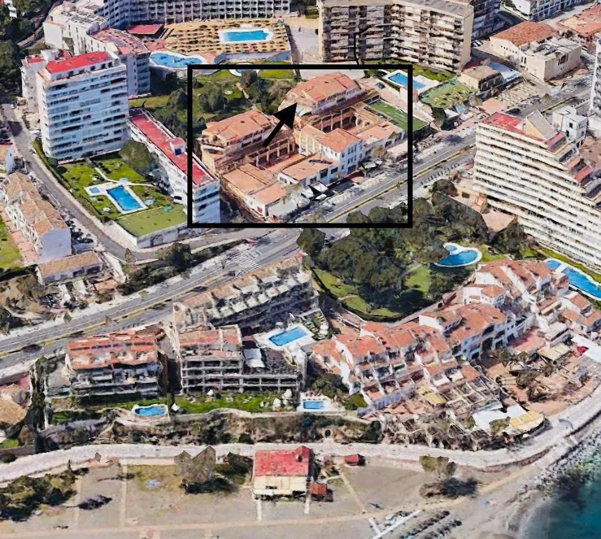 Holiday home Penthouse Apartment In Benalmadena Costa, Beach - Seaview - Pool - 40M2 Private Terrace - One Bedroom - Sleeping Alcove Spain